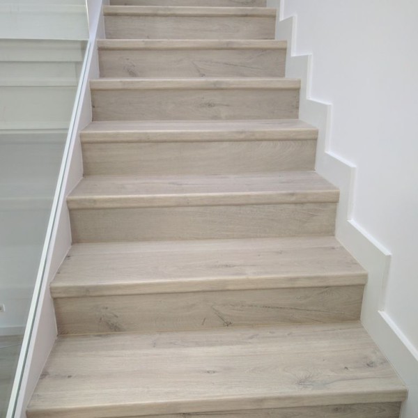 instaladores-de-escaleras-a-7MAY18-2
