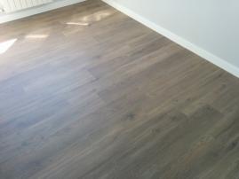 TARIMA LAMINADA AC4 KRONOSWISS ROBLE MONTREUX EN MADRID