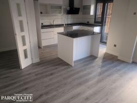 TARIMA LAMINADA KRONOSWISS ROBLE NEW YORK VISELADO